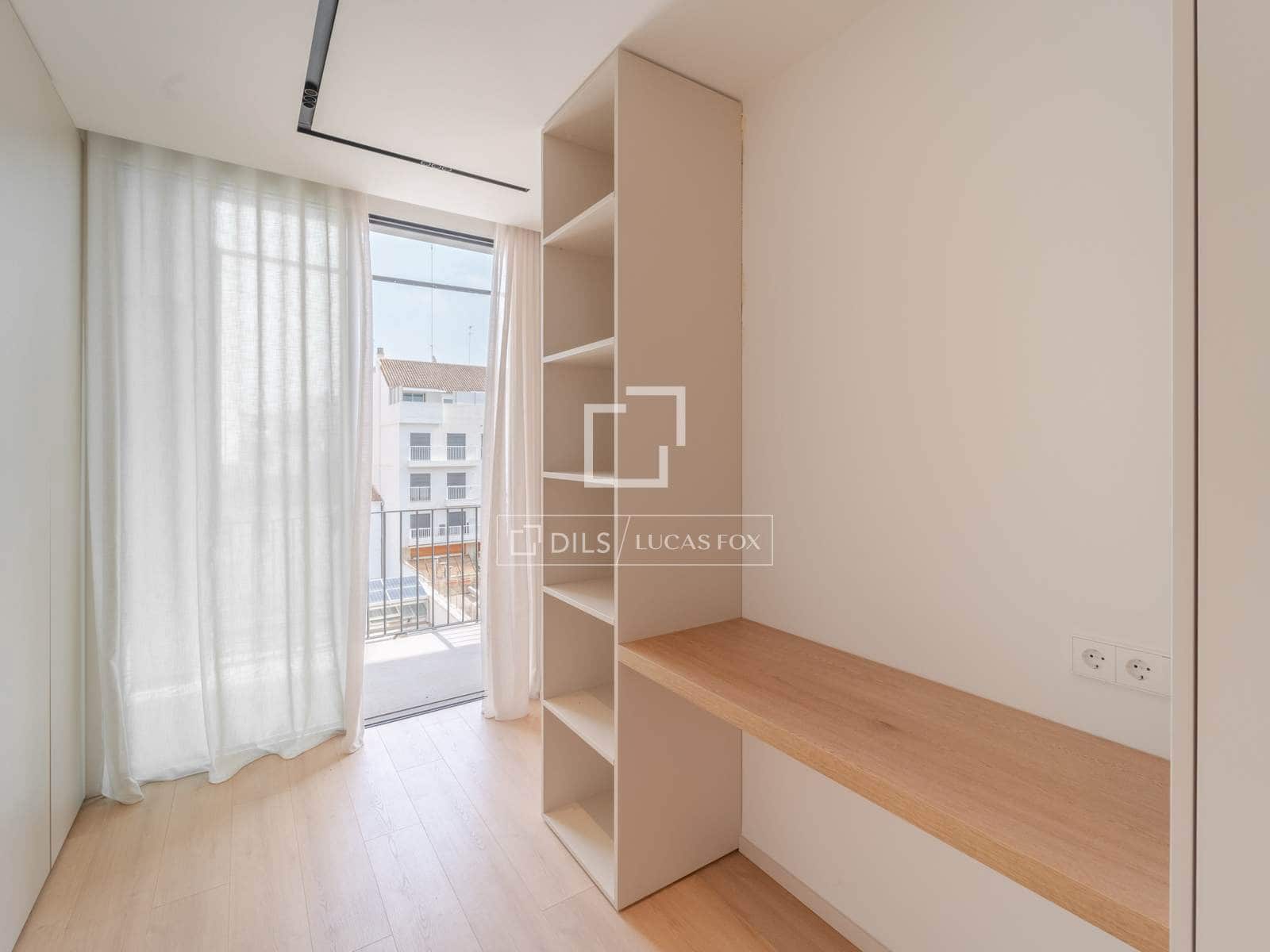 3 bedroom Apartment for rent in Valencia city - € 5,000 (Ref: 10117484)