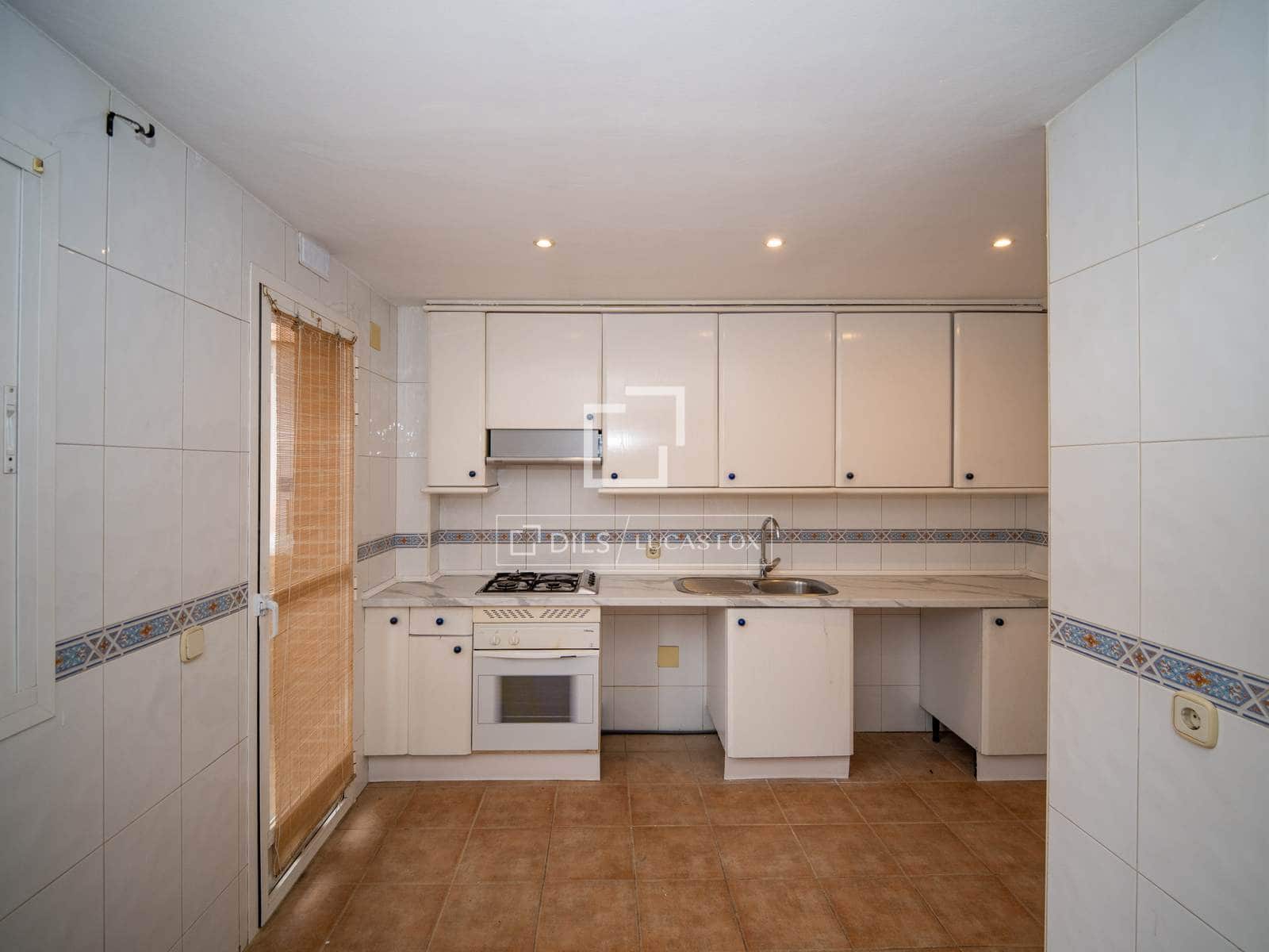 3 bedroom Apartment for rent in San Sebastian de los Reyes with garage - € 1,650 (Ref: 10118074)