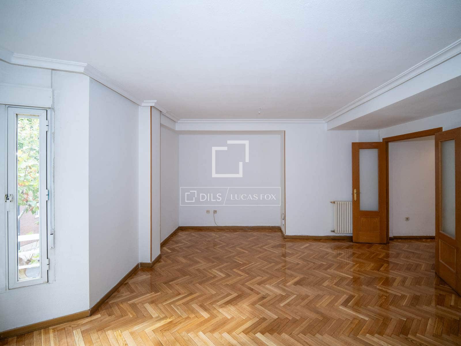 3 bedroom Apartment for rent in San Sebastian de los Reyes with garage - € 1,650 (Ref: 10118074)