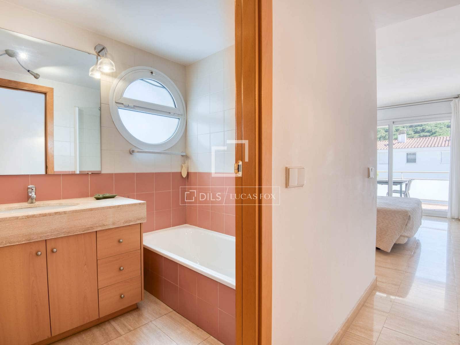 3 sovrum Lägenhet till salu i Platja d'Aro med pool garage - 625 000 € (Ref: 10118408)