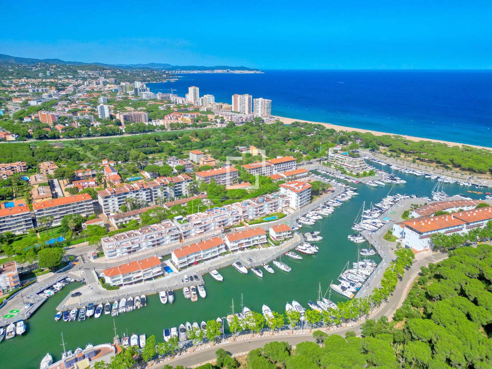 3 sovrum Lägenhet till salu i Platja d'Aro med pool garage - 625 000 € (Ref: 10118408)