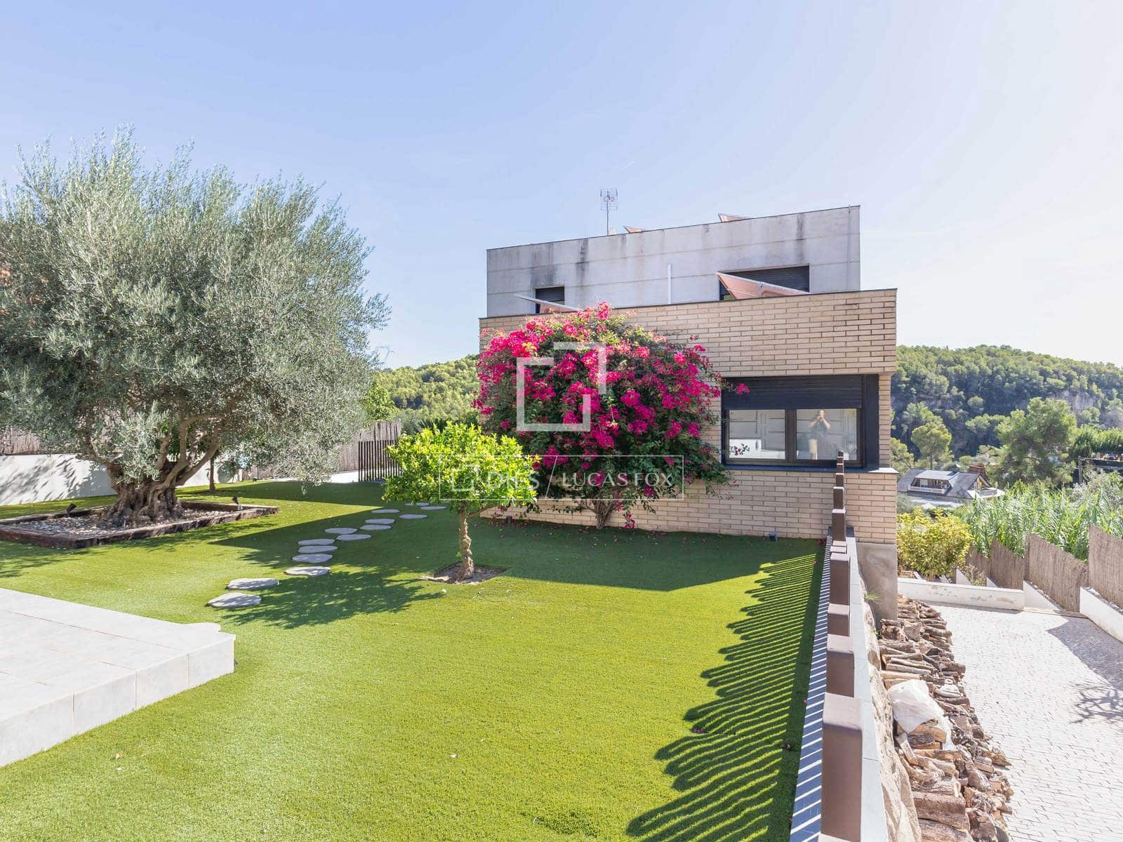 4 sovrum Villa till salu i Vallirana med pool garage - 690 000 € (Ref: 10118411)
