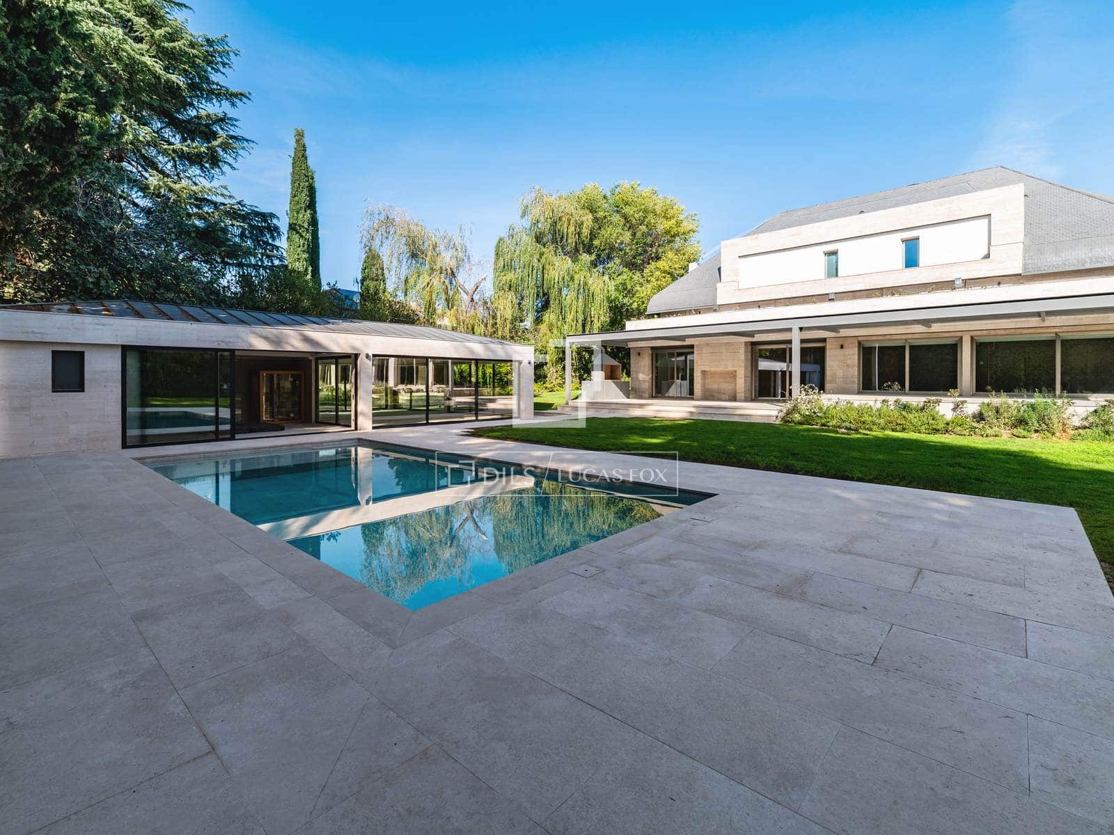 Chalet de 5 habitaciones en Alcobendas en venta con piscina garaje - 13.500.000 € (Ref: 10120528)