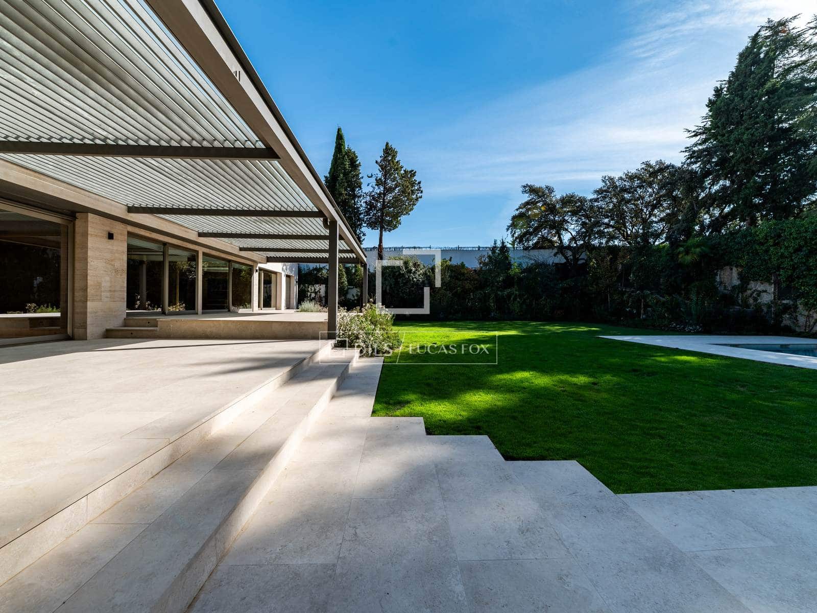 Chalet de 5 habitaciones en Alcobendas en venta con piscina garaje - 13.500.000 € (Ref: 10120528)