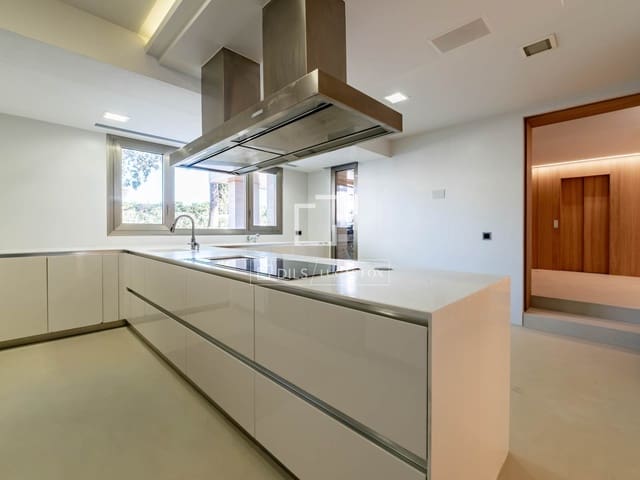 Chalet de 5 habitaciones en Alcobendas en venta con piscina garaje - 13.500.000 € (Ref: 10120528)