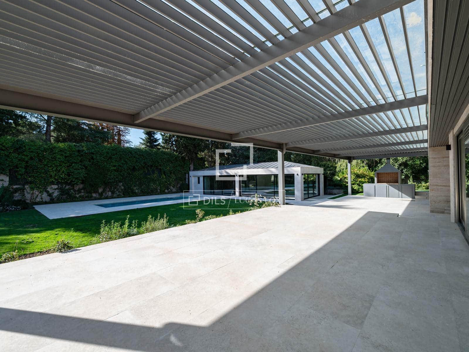 Chalet de 5 habitaciones en Alcobendas en venta con piscina garaje - 13.500.000 € (Ref: 10120528)