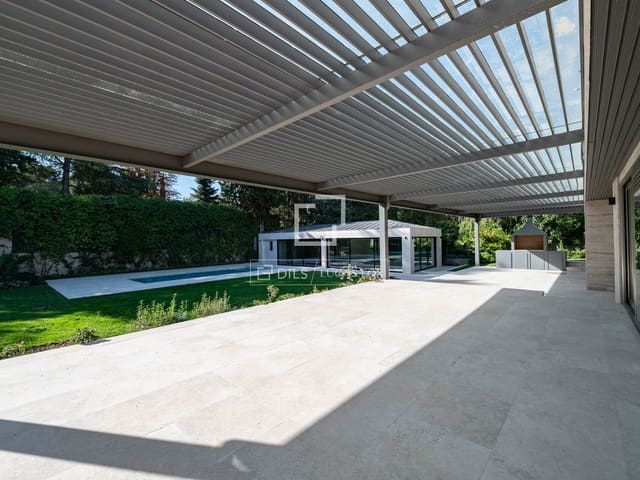 Chalet de 5 habitaciones en Alcobendas en venta con piscina garaje - 13.500.000 € (Ref: 10120528)