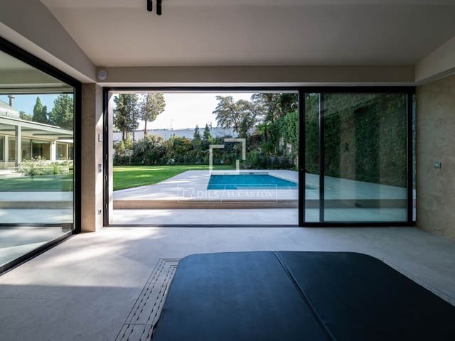 8 sovrum Villa till salu i Alcobendas med pool garage - 13 500 000 € (Ref: 10120528)