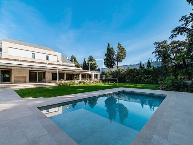 8 sovrum Villa till salu i Alcobendas med pool garage - 13 500 000 € (Ref: 10120528)