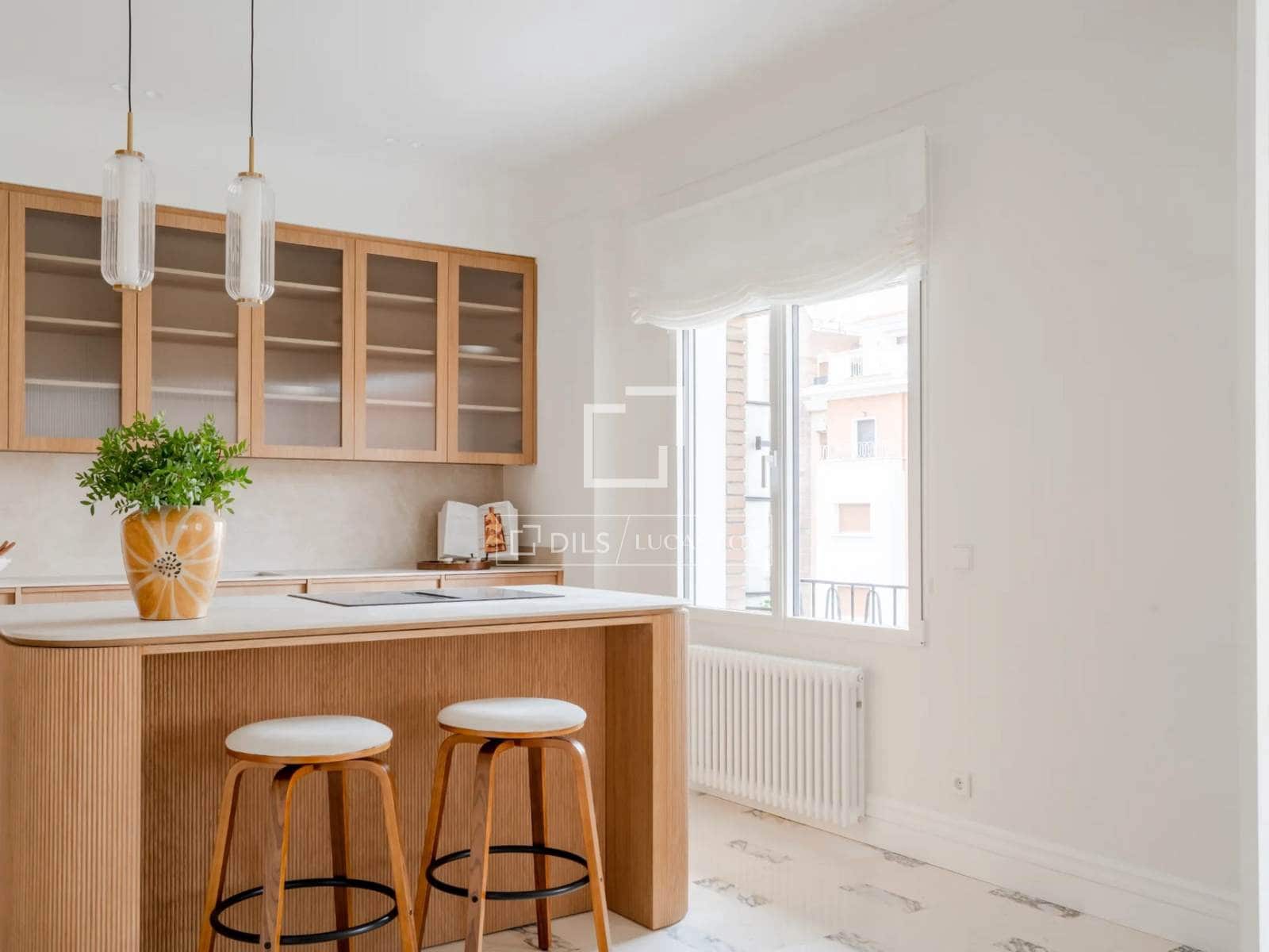 3 sovrum Lägenhet till salu i Madrid stad med garage - 2 850 000 € (Ref: 10120870)