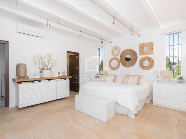 8 bedroom Villa for sale in Nuestra Señora de Jesus, Santa Eulalia / Santa Eularia with pool garage - € 5,900,000 (Ref: 10124656)