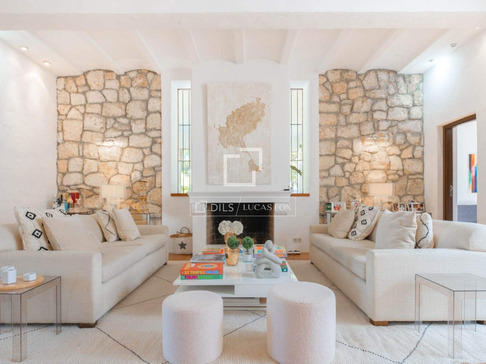 8 bedroom Villa for sale in Nuestra Senora de Jesus with pool garage - € 5,900,000 (Ref: 10124656)