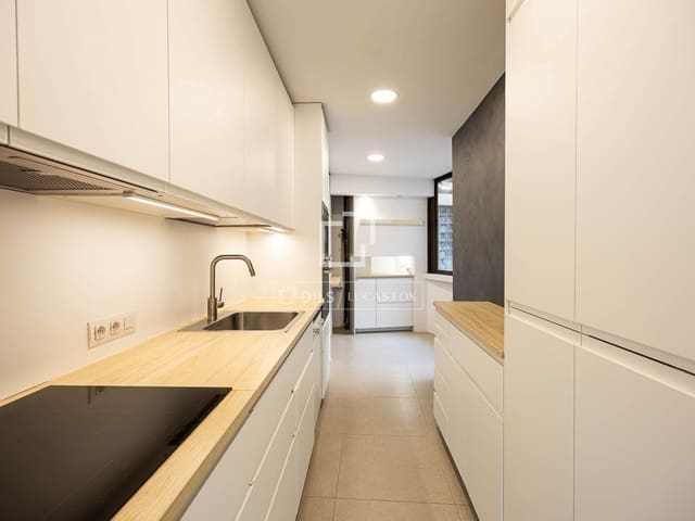 3 quarto Apartamento para venda em Barcelona cidade com garagem - 1 100 000 € (Ref: 10124761)