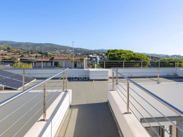 4 sovrum Villa till salu i Arenys de Mar med pool garage - 1 160 000 € (Ref: 10124762)