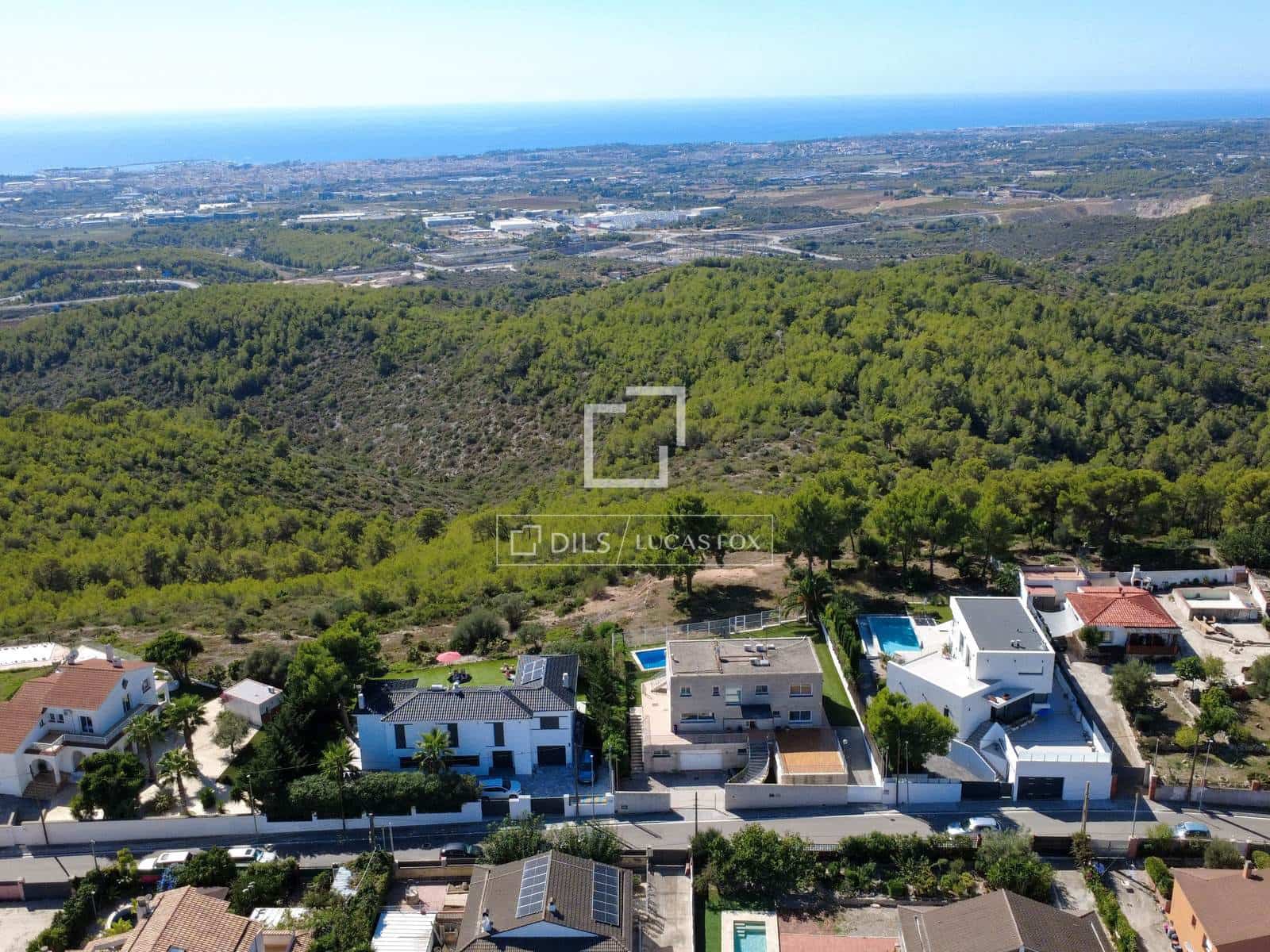 6 bedroom Villa for sale in Canyelles with pool garage - € 1,049,000 (Ref: 10124763)