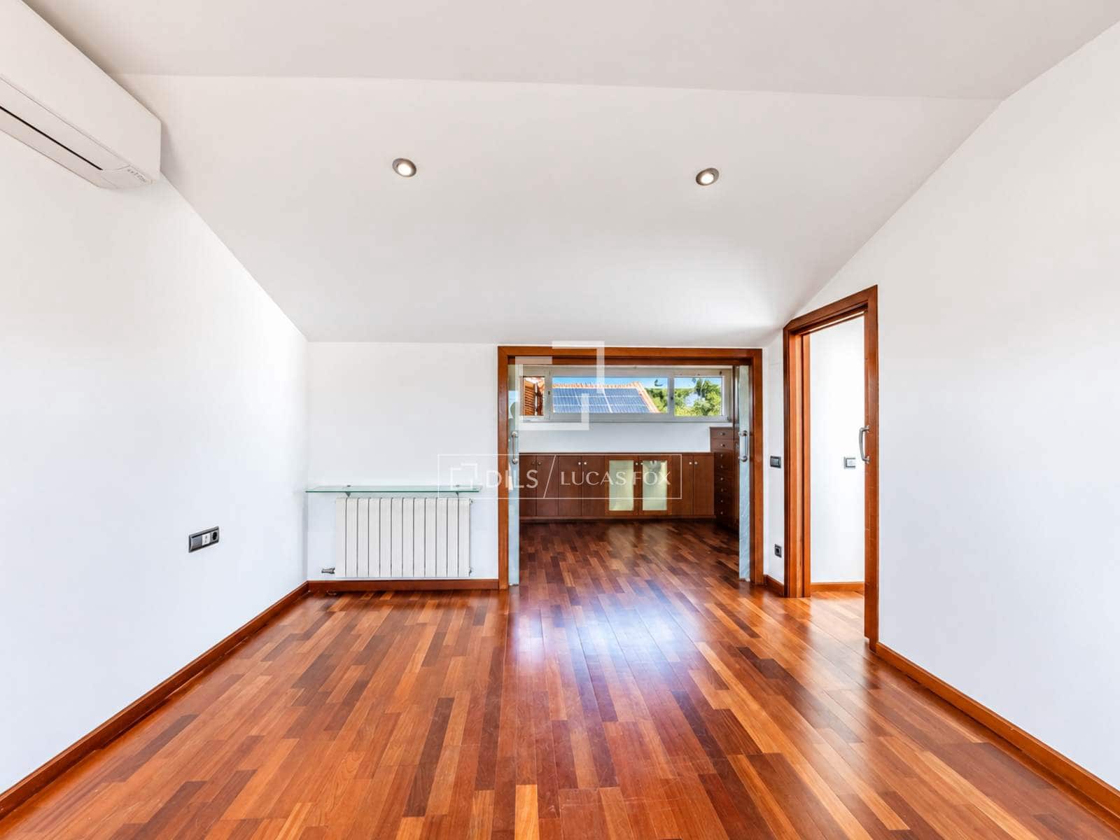 5 Zimmer Villa zu verkaufen in Sitges mit Pool Garage - 1.600.000 € (Ref: 10124764)