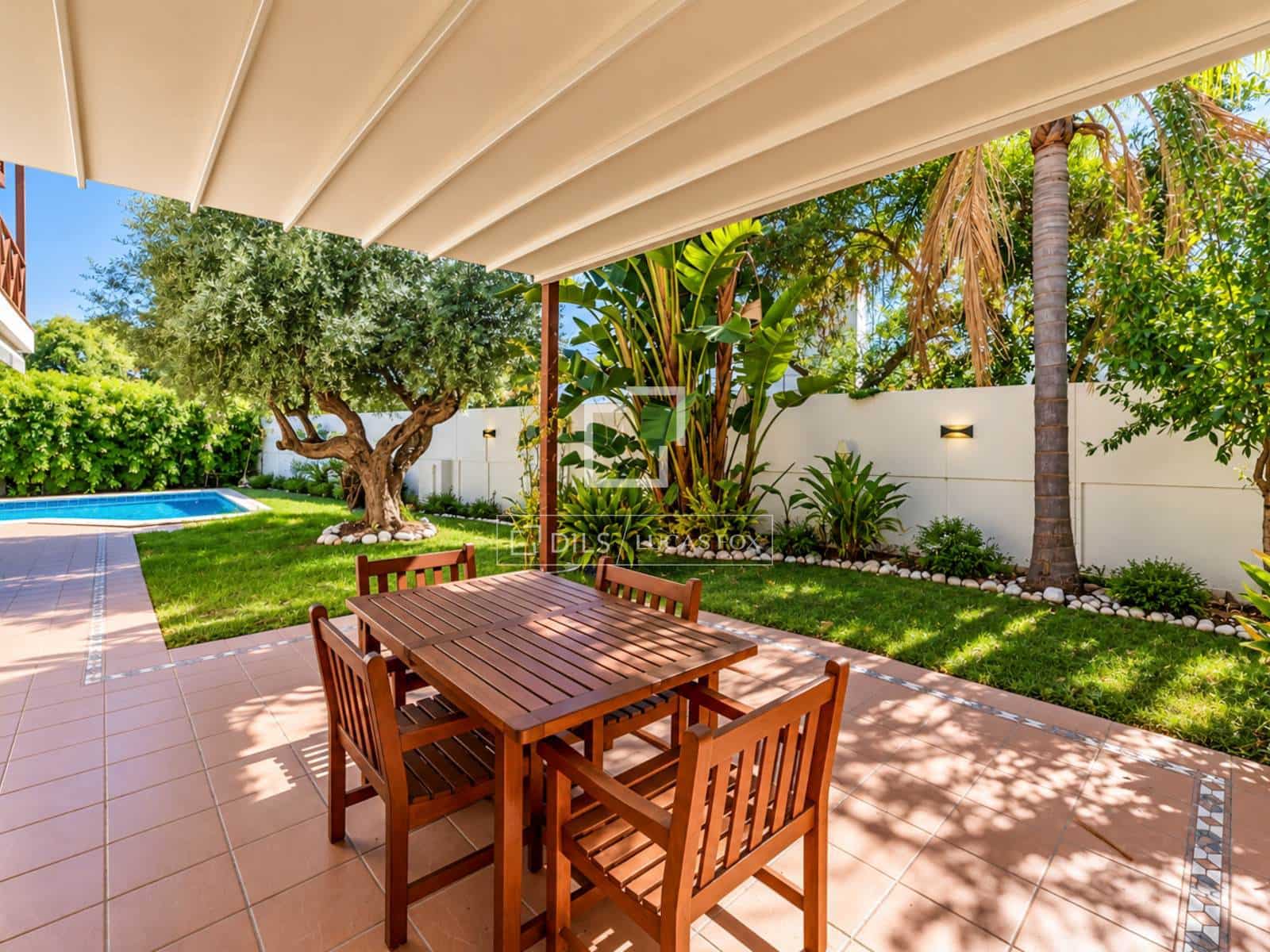 5 Zimmer Villa zu verkaufen in Sitges mit Pool Garage - 1.600.000 € (Ref: 10124764)