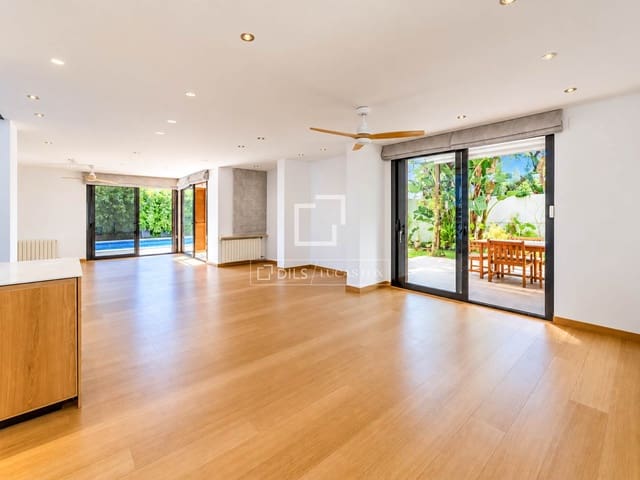 5 Zimmer Villa zu verkaufen in Sitges mit Pool Garage - 1.600.000 € (Ref: 10124764)