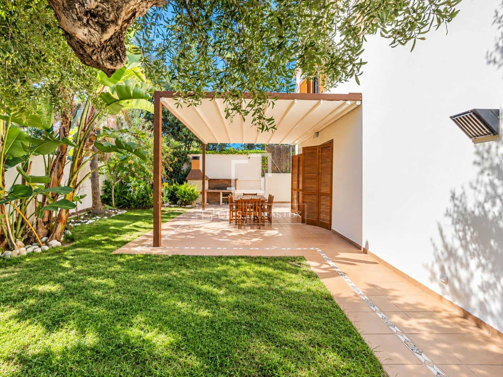 5 Zimmer Villa zu verkaufen in Sitges mit Pool Garage - 1.600.000 € (Ref: 10124764)