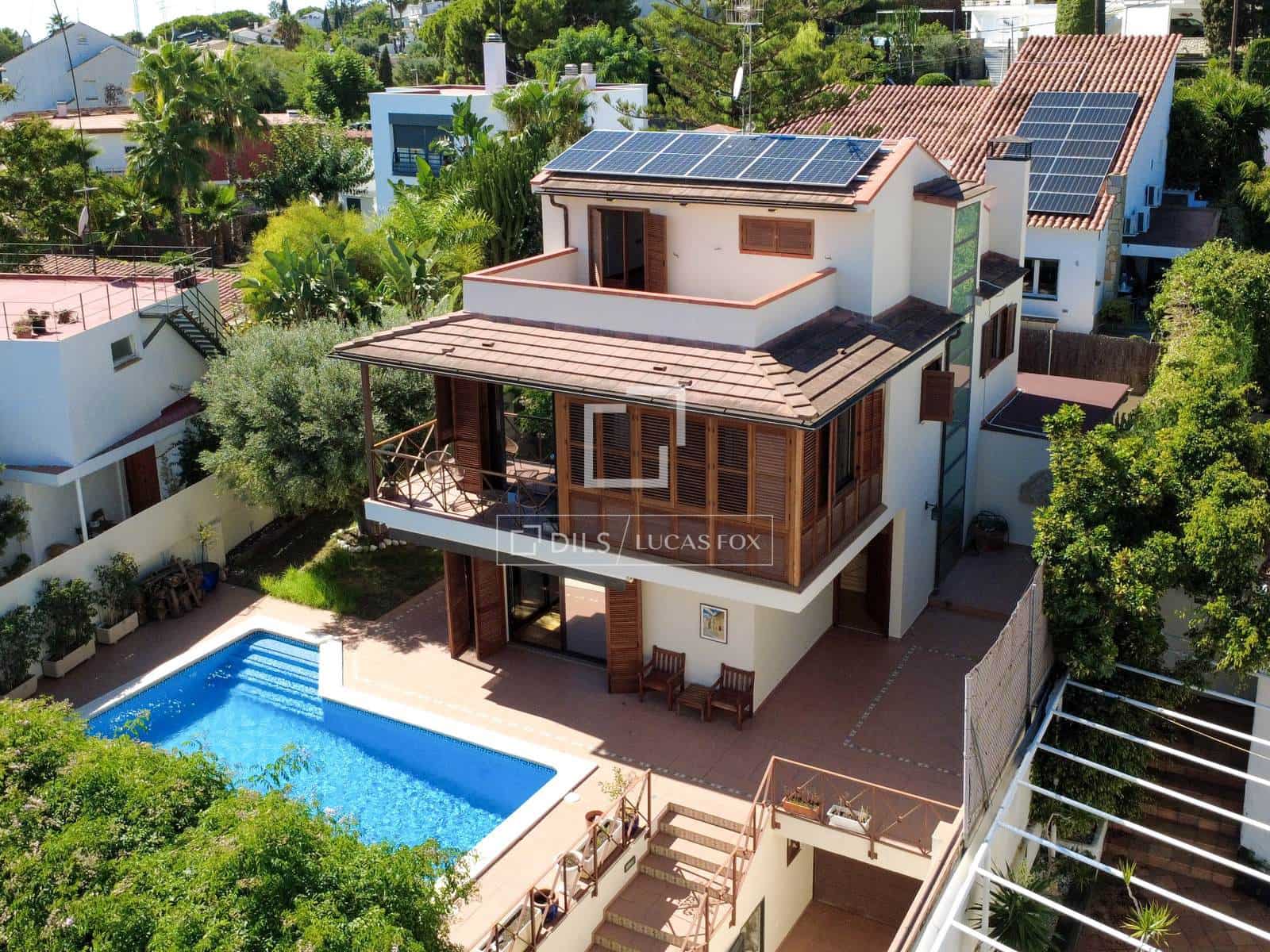 5 Zimmer Villa zu verkaufen in Sitges mit Pool Garage - 1.600.000 € (Ref: 10124764)