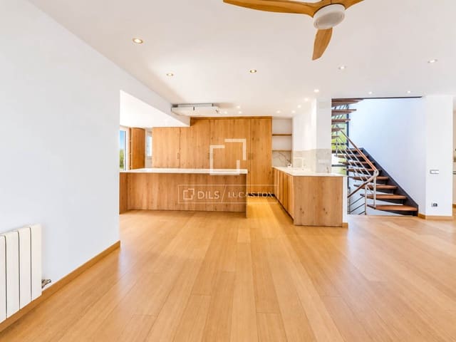 5 chambre Villa/Maison à vendre à Sitges avec piscine garage - 1 600 000 € (Ref: 10124764)