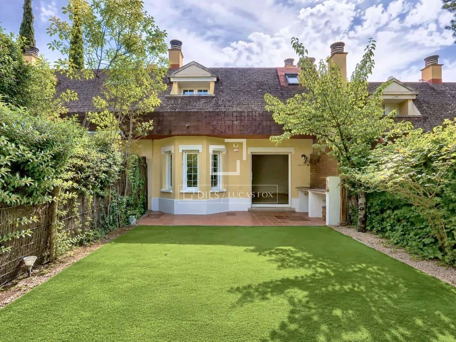 4 soverom Villa til leie i Madrid by med svømmebasseng garasje - € 3 700 (Ref: 10130373)