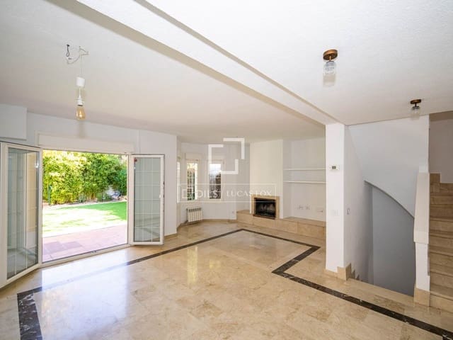 4 soverom Villa til leie i Madrid by med svømmebasseng garasje - € 3 500 (Ref: 10130373)