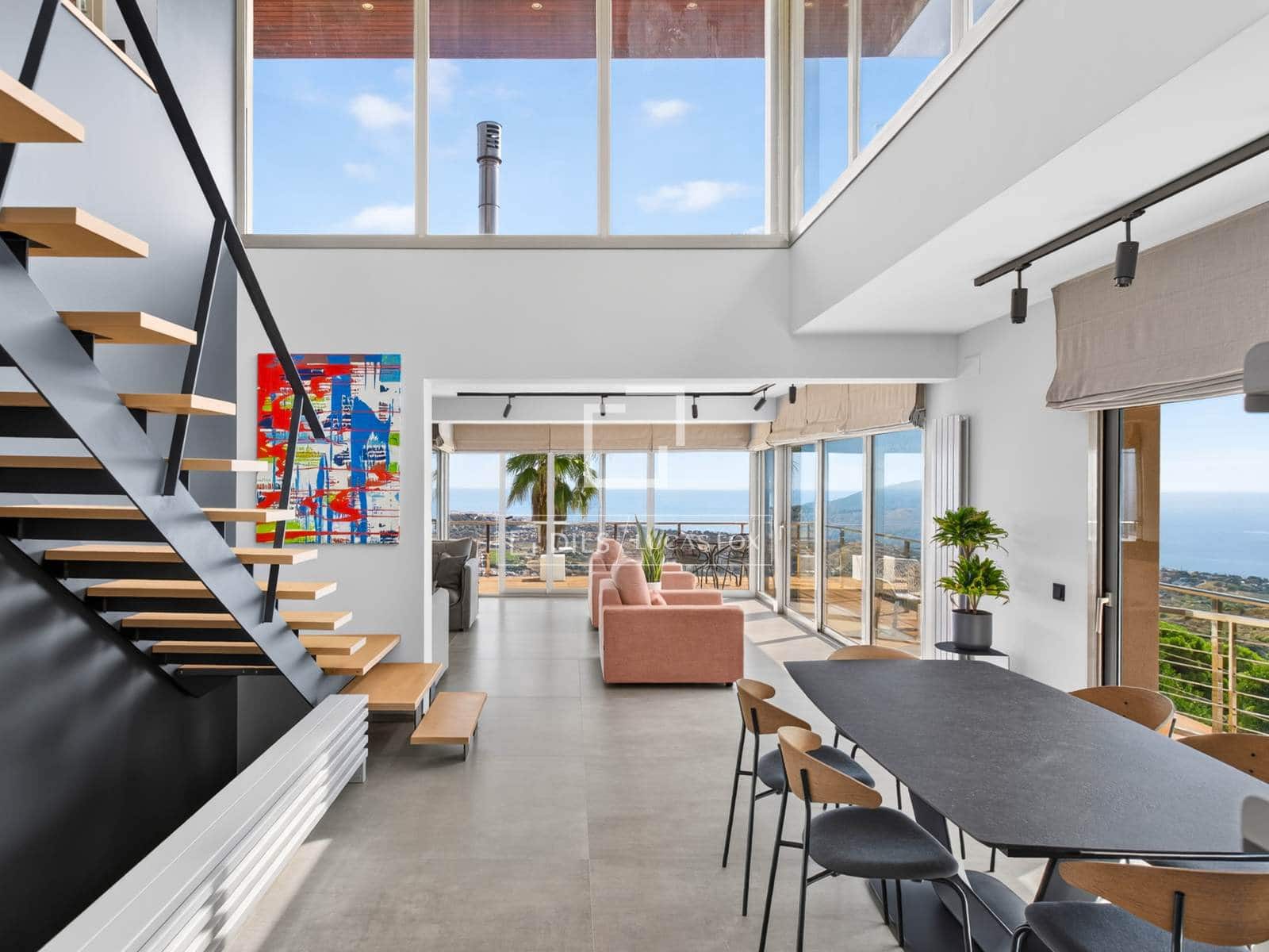 3 bedroom Villa for sale in Alella with pool garage - € 1,950,000 (Ref: 10130728)
