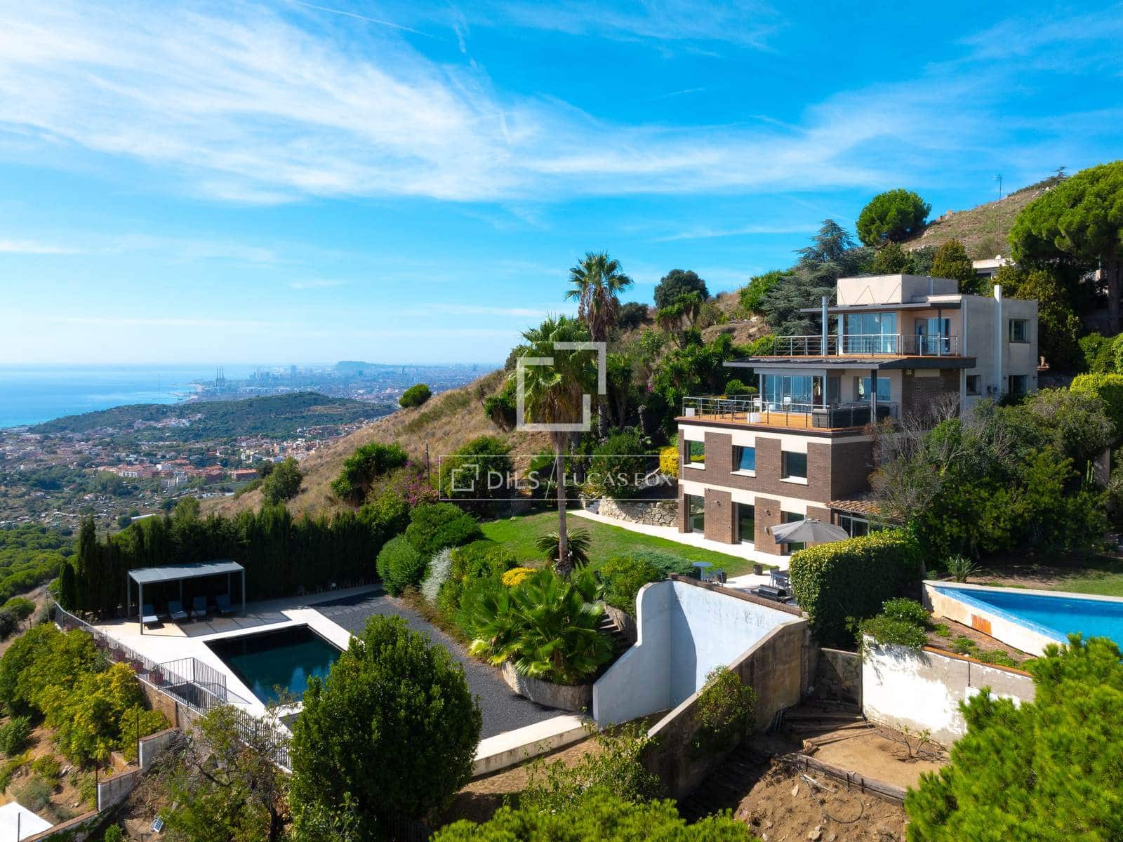 3 bedroom Villa for sale in Alella with pool garage - € 1,950,000 (Ref: 10130728)
