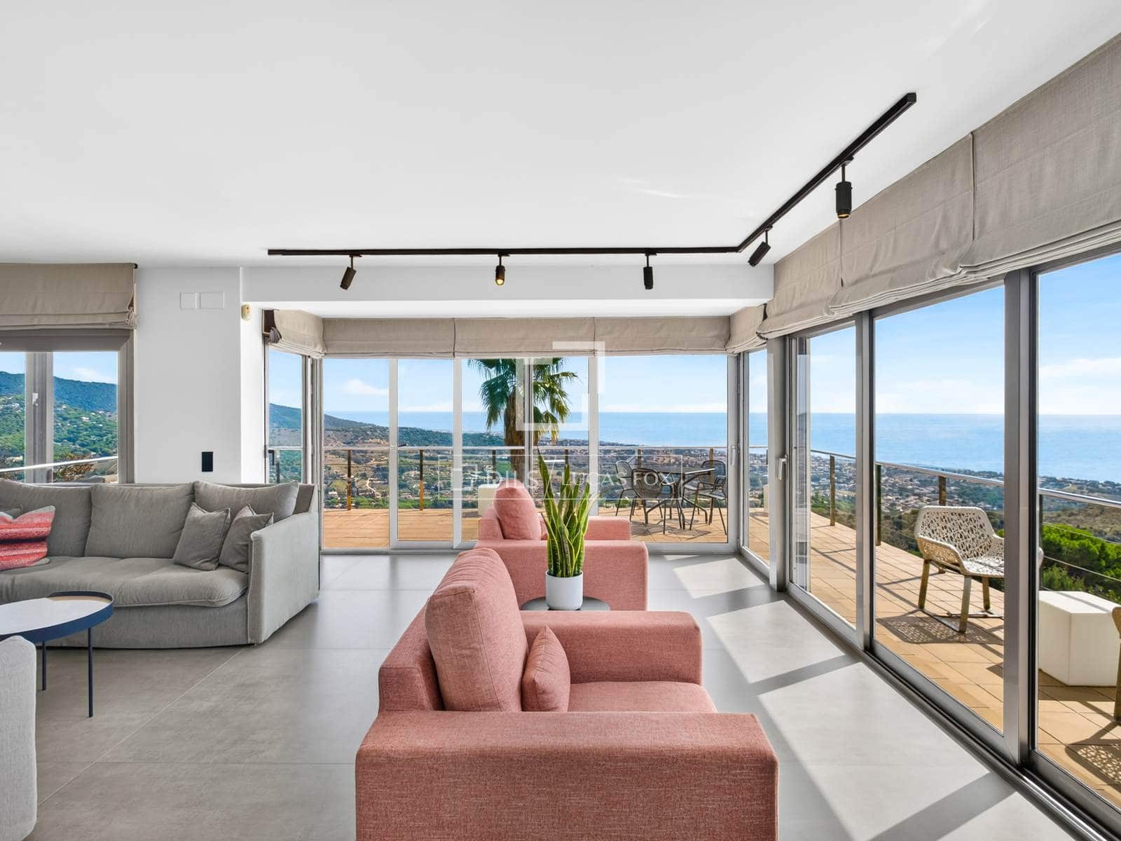 3 bedroom Villa for sale in Alella with pool garage - € 1,950,000 (Ref: 10130728)