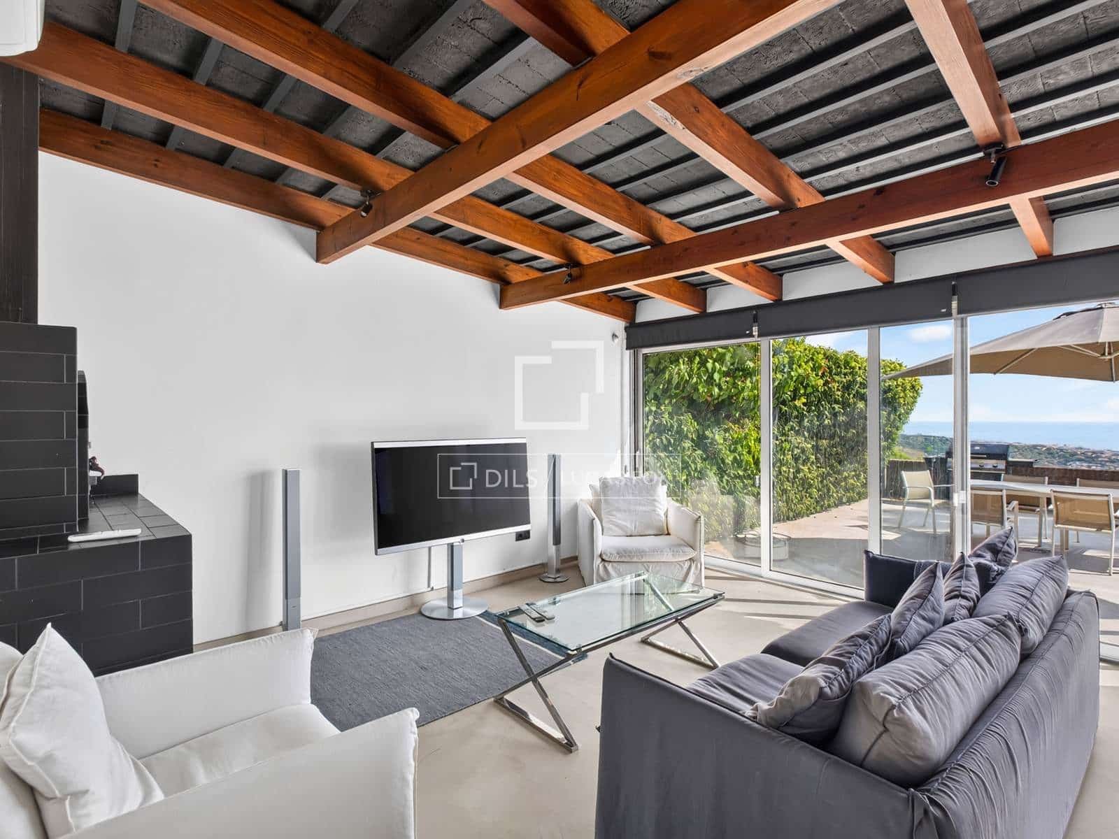 3 bedroom Villa for sale in Alella with pool garage - € 1,950,000 (Ref: 10130728)