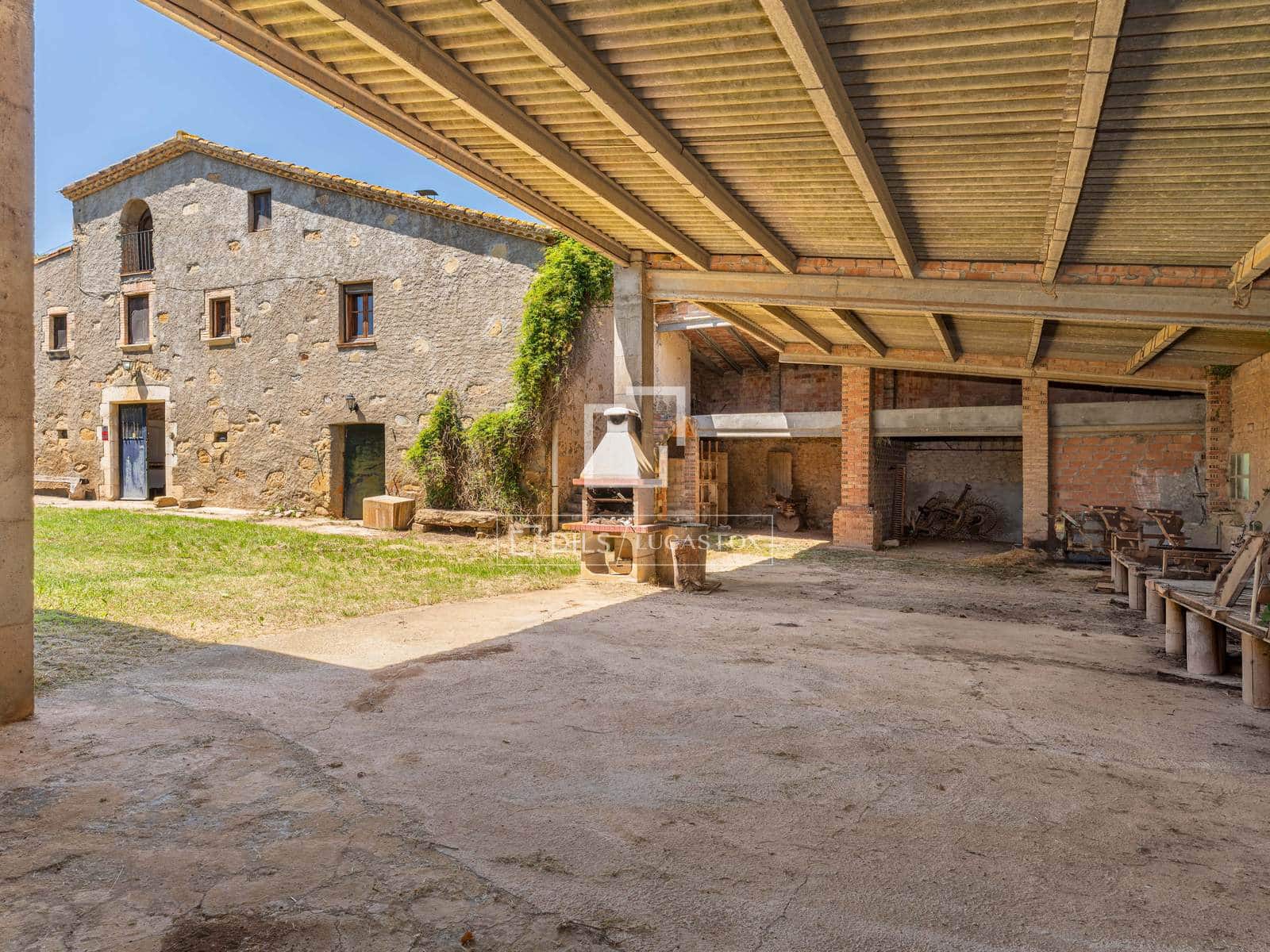 4 Zimmer Finca/Landgut zu verkaufen in Sant Jordi Desvalls mit Pool - 620.000 € (Ref: 10130940)