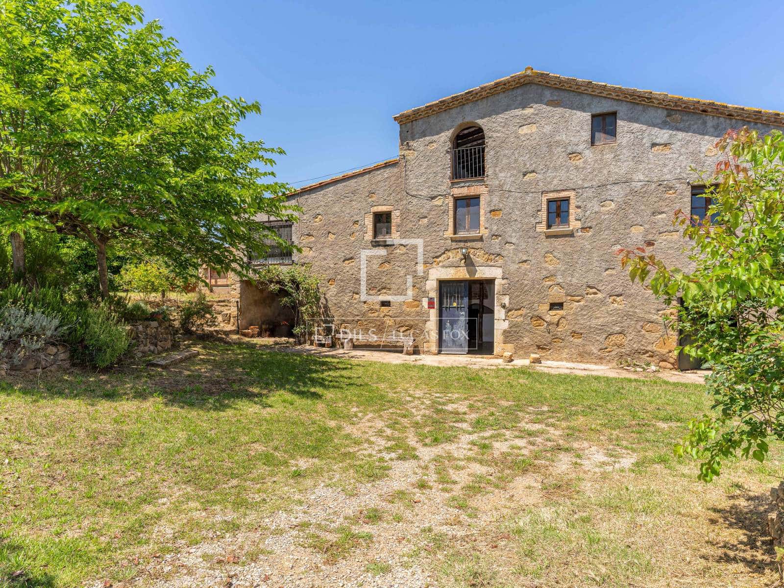 4 Zimmer Finca/Landgut zu verkaufen in Sant Jordi Desvalls mit Pool - 620.000 € (Ref: 10130940)