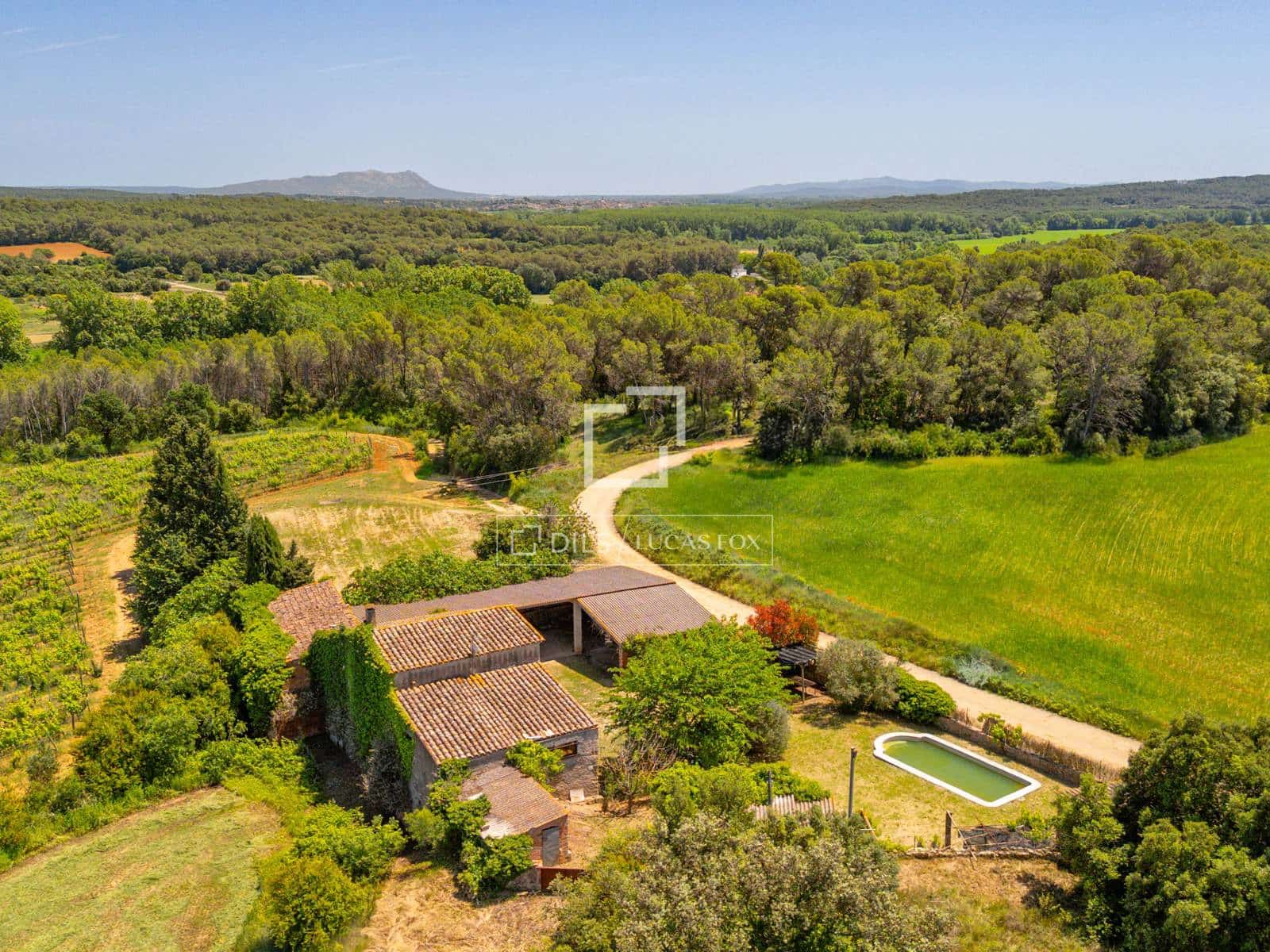 4 Zimmer Finca/Landgut zu verkaufen in Sant Jordi Desvalls mit Pool - 620.000 € (Ref: 10130940)