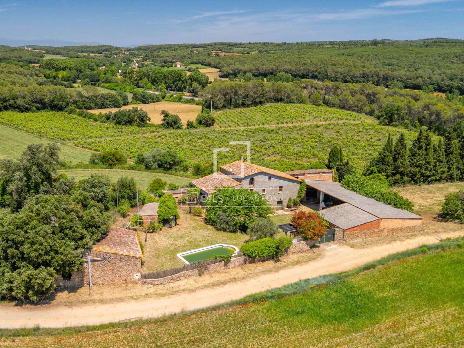 4 Zimmer Finca/Landgut zu verkaufen in Sant Jordi Desvalls mit Pool - 620.000 € (Ref: 10130940)