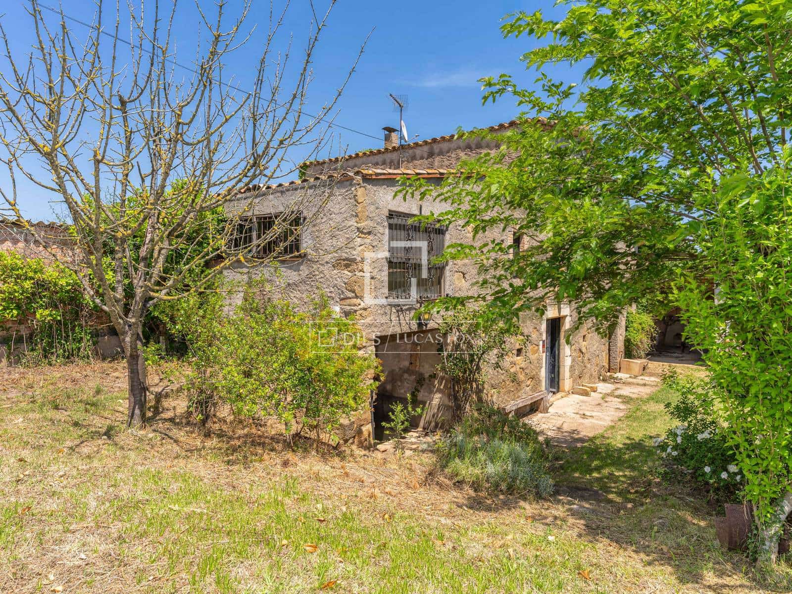 4 Zimmer Finca/Landgut zu verkaufen in Sant Jordi Desvalls mit Pool - 620.000 € (Ref: 10130940)