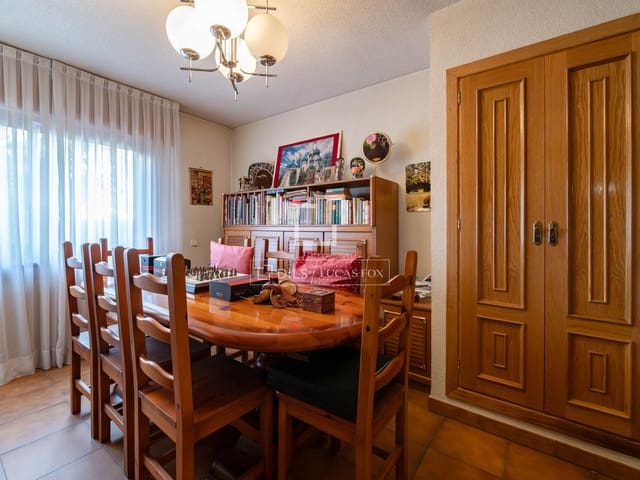6 Zimmer Villa zu verkaufen in Madrid Stadt mit Garage - 1.695.000 € (Ref: 10130941)