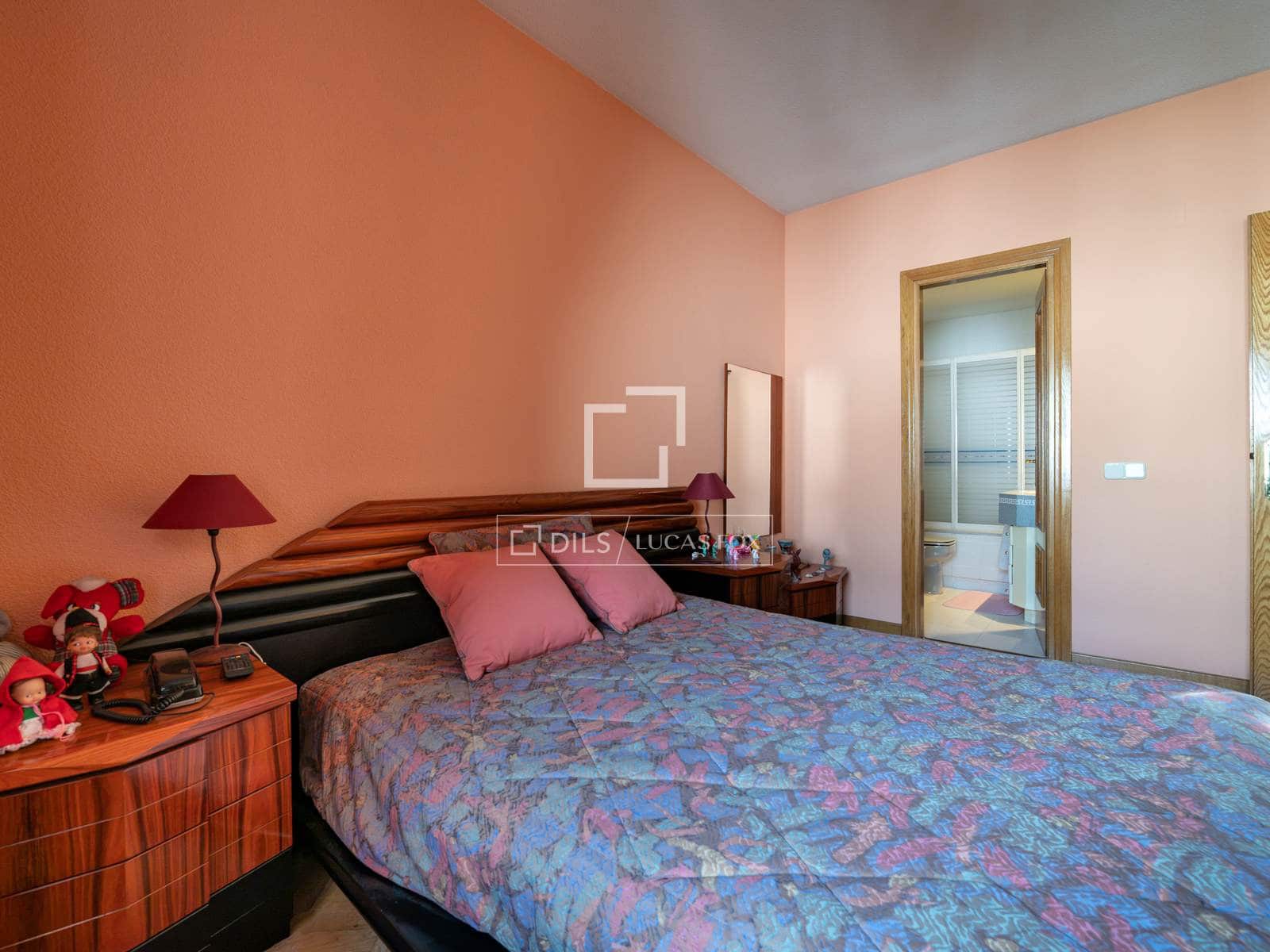 6 bedroom Villa for sale in Madrid city with garage - € 1,695,000 (Ref: 10130941)