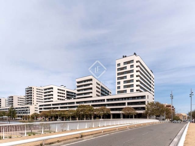 3 sypialnia Apartament na sprzedaż w Badalona z basenem garażem - 625 000 € (Ref: 10134991)