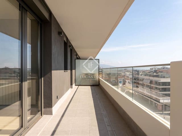 3 sypialnia Apartament na sprzedaż w Badalona z basenem garażem - 625 000 € (Ref: 10134991)