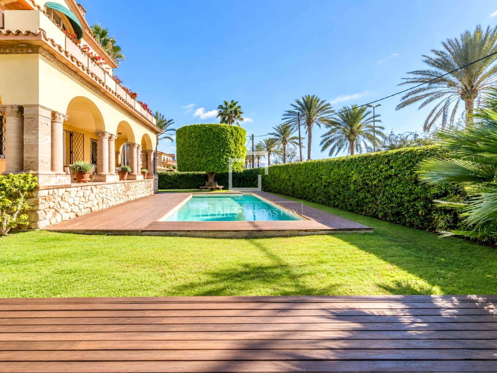 5 makuuhuone Huvila myytävänä paikassa Sitges mukana uima-altaan 
autotalli - 10 300 000 € (Ref: 10136397)