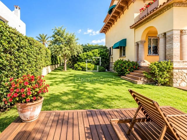 5 makuuhuone Huvila myytävänä paikassa Sitges mukana uima-altaan 
autotalli - 10 300 000 € (Ref: 10136397)