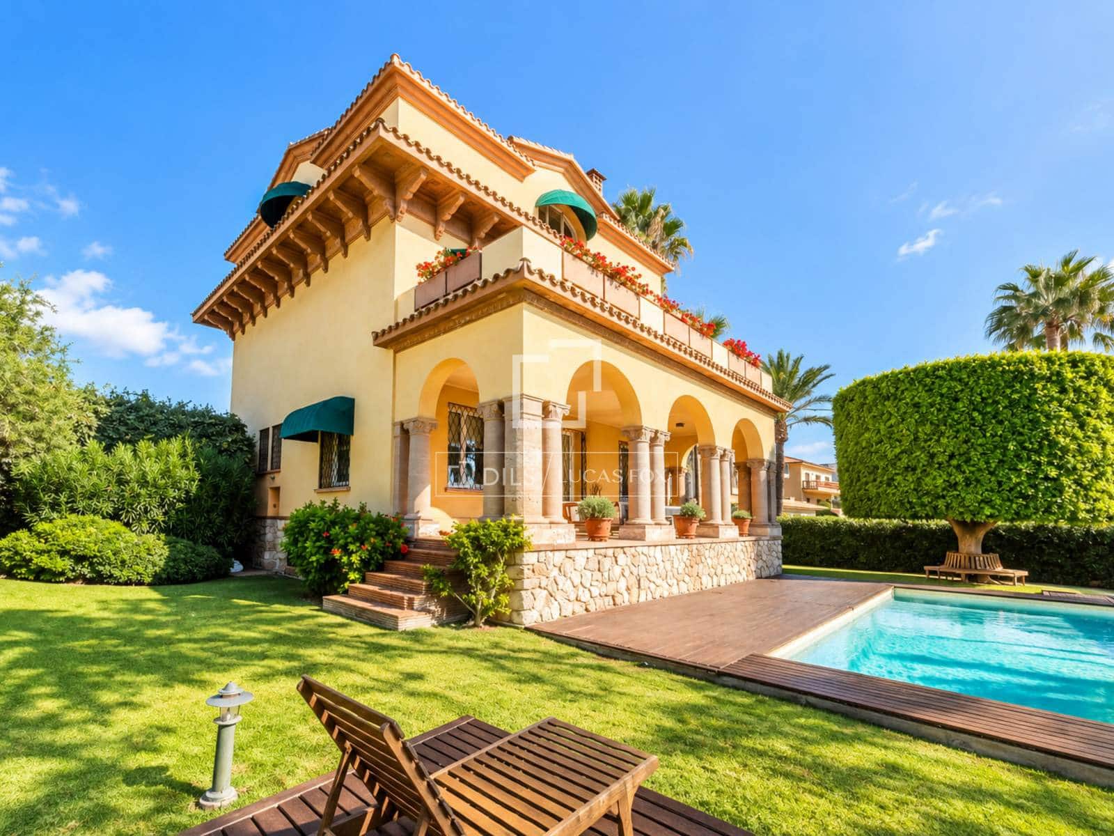 5 makuuhuone Huvila myytävänä paikassa Sitges mukana uima-altaan 
autotalli - 10 300 000 € (Ref: 10136397)