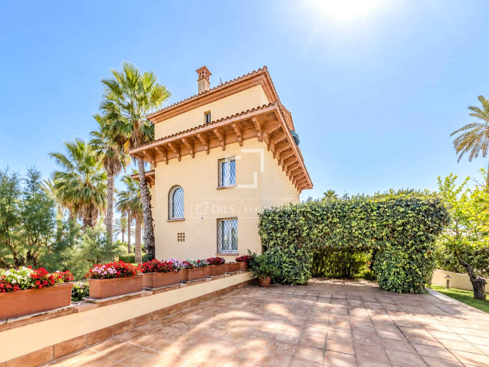 5 makuuhuone Huvila myytävänä paikassa Sitges mukana uima-altaan 
autotalli - 10 300 000 € (Ref: 10136397)
