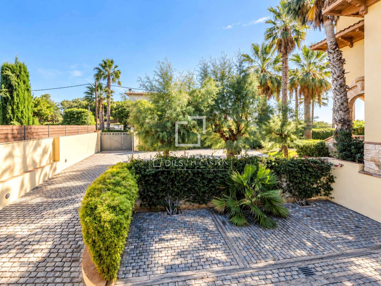 5 makuuhuone Huvila myytävänä paikassa Sitges mukana uima-altaan 
autotalli - 10 300 000 € (Ref: 10136397)