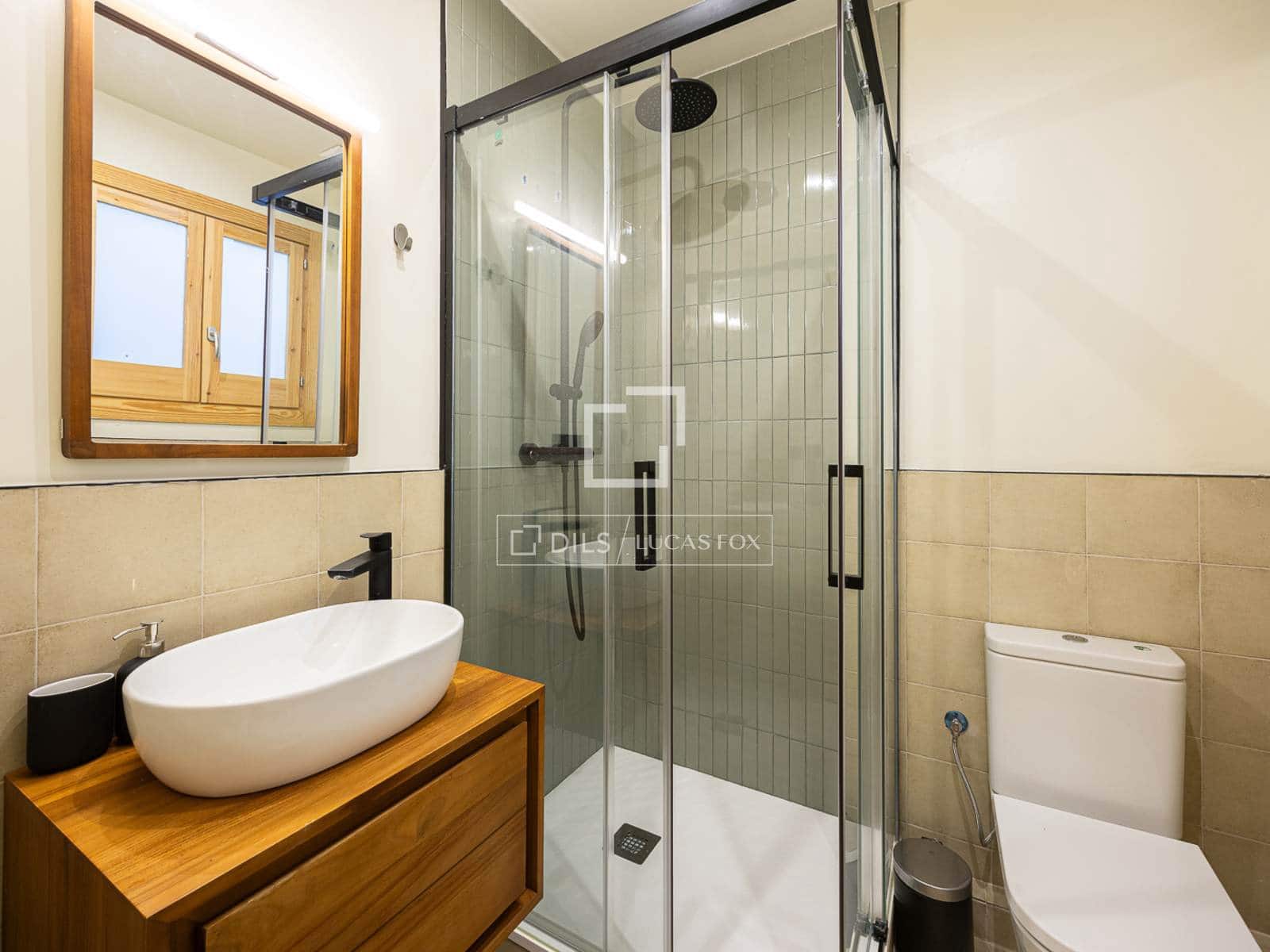 3 slaapkamer Appartement te koop in Barcelona stad - € 355.000 (Ref: 10136398)