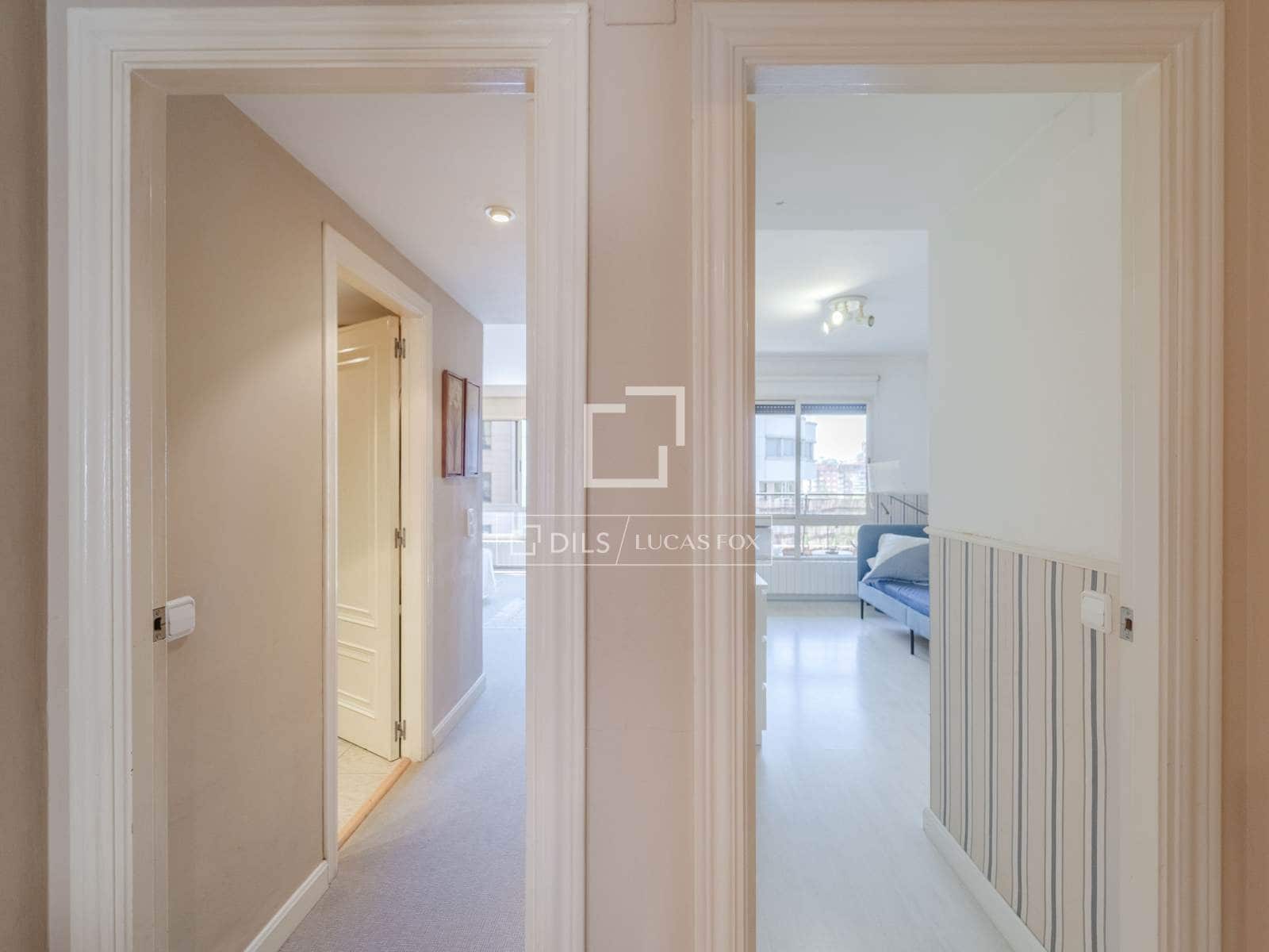 5 bedroom Apartment for rent in Valencia city with garage - € 3,200 (Ref: 10136694)