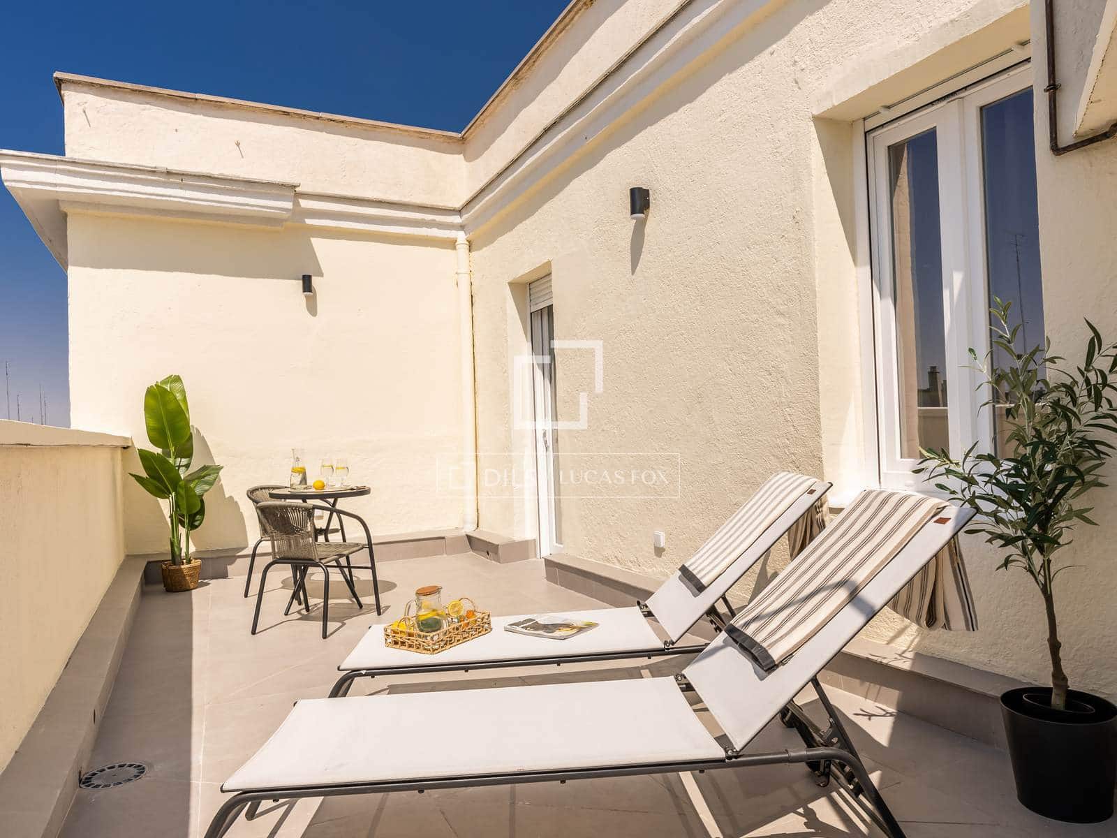 2 soveværelse Lejlighed til salg i Madrid by - € 1.050.000 (Ref: 10138781)
