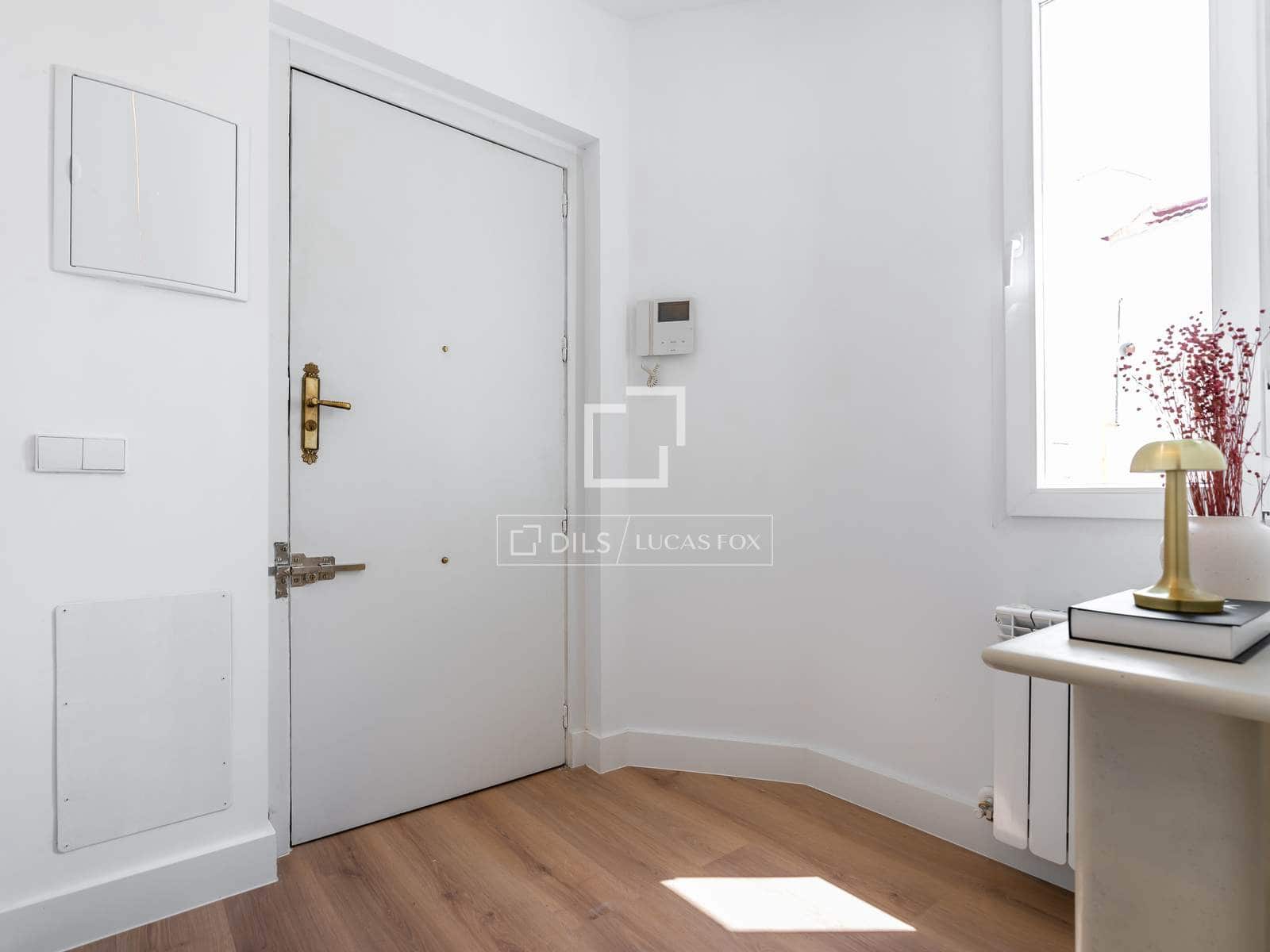 2 soveværelse Lejlighed til salg i Madrid by - € 1.050.000 (Ref: 10138781)