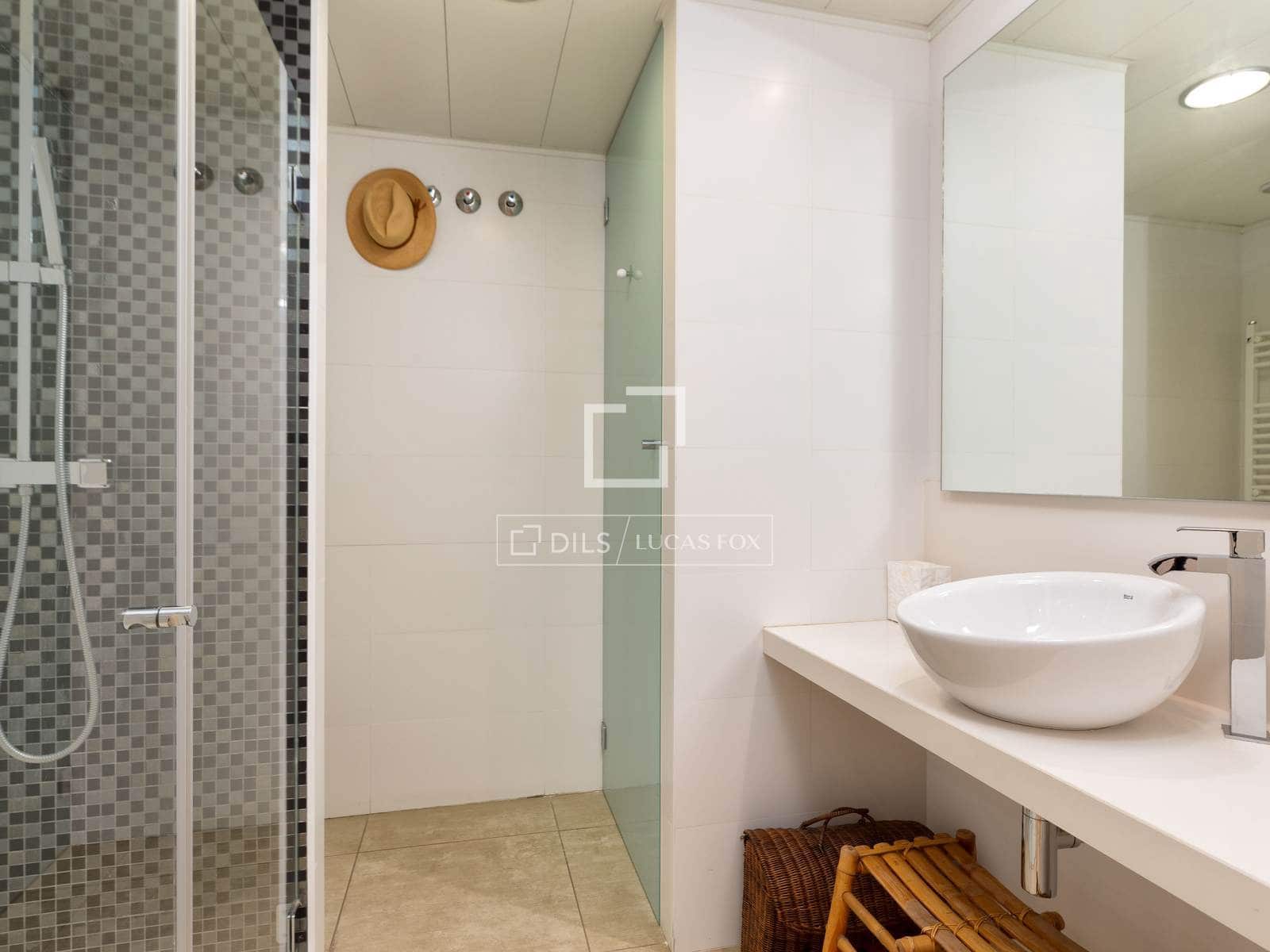 4 soverom Leilighet til salgs i Roses med garasje - € 995 000 (Ref: 10138784)